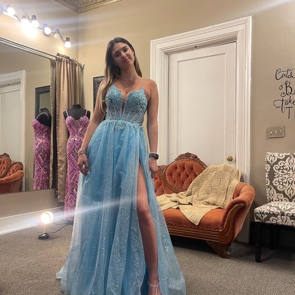 Blue prom dress